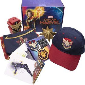 Culturefly Captain Marvel Collector's Box- 6 Exclusive Items NEW